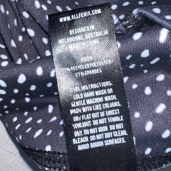 All Fenix Women's Montana 7/8 Leggings Black White Dot High Waist Size Medium - Picture 10 of 10